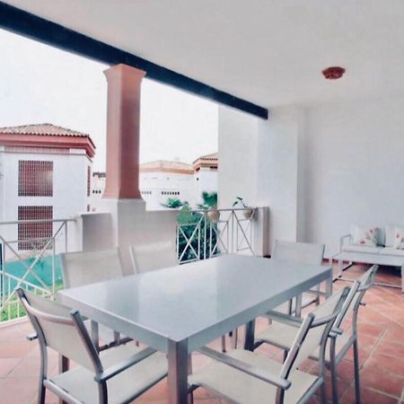 Apartamento Familiar Con Jardin Y Terraza Privada Lejlighed La La Alcaidesa Eksteriør billede